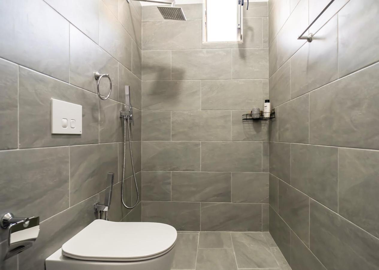 Home Inn Apartment 2 Near City Center Tiranë Luaran gambar